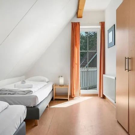 Отель Landal Dwergter Sand